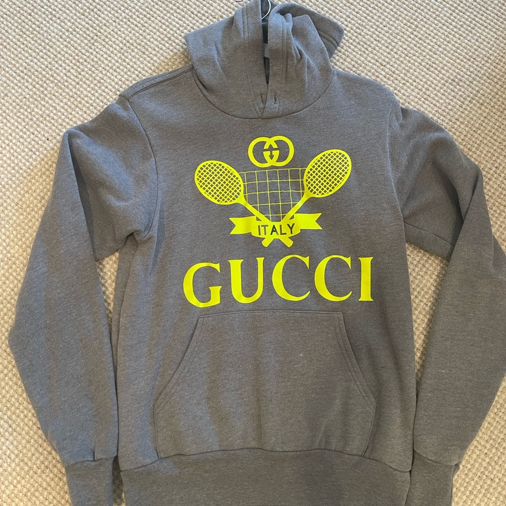 Caymans Gucci Sweatshirt